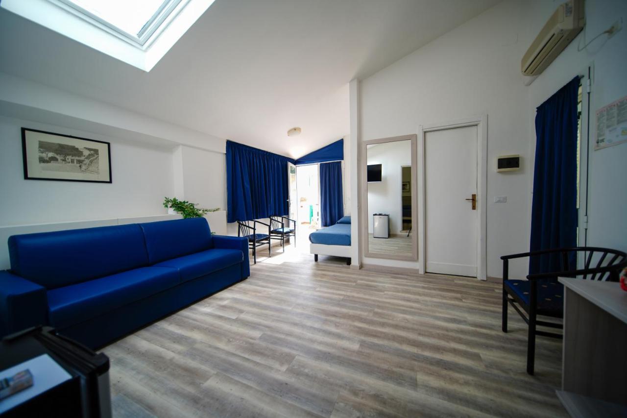 Capo Di Stella Hotel 3*