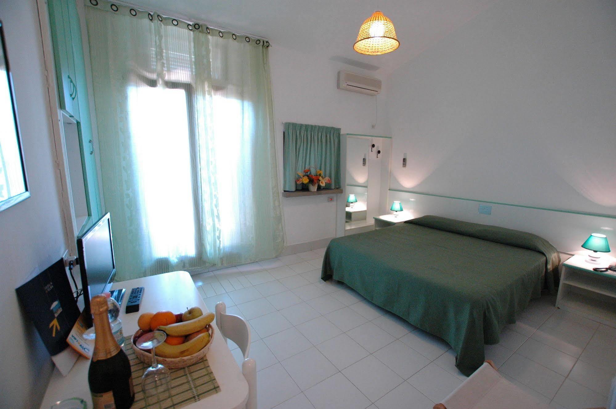 Capo Di Stella Hotel